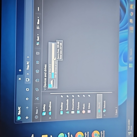 Dell laptop - Picture 3 of 7